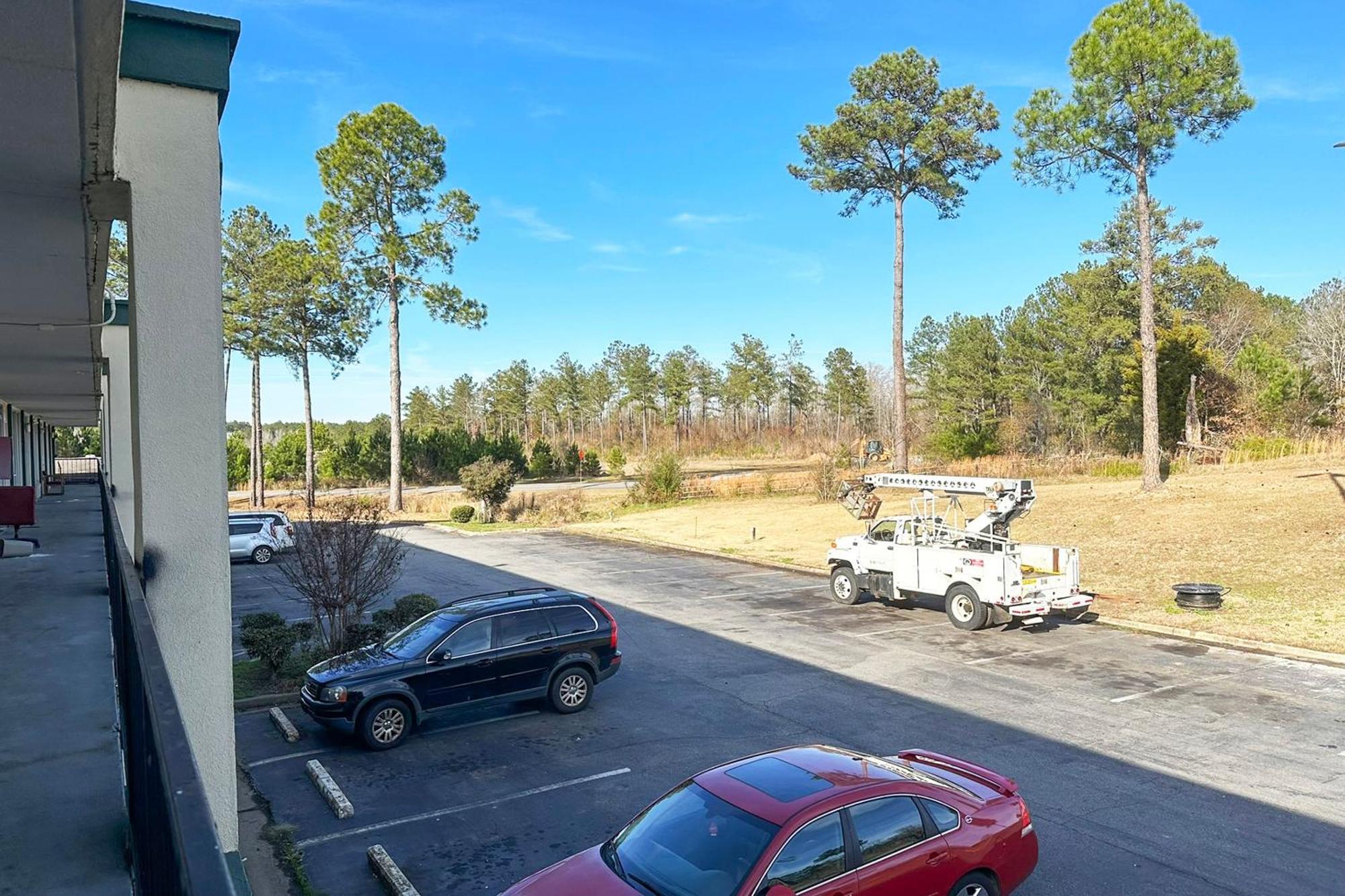 Super Inn & Suites By Oyo Milledgeville Exteriér fotografie