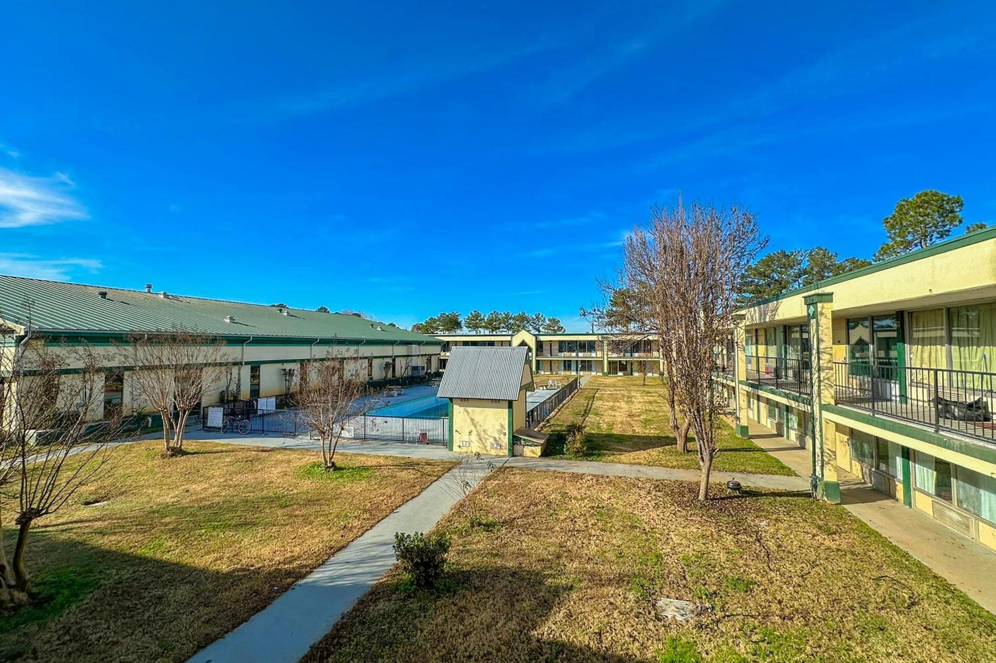 Super Inn & Suites By Oyo Milledgeville Exteriér fotografie