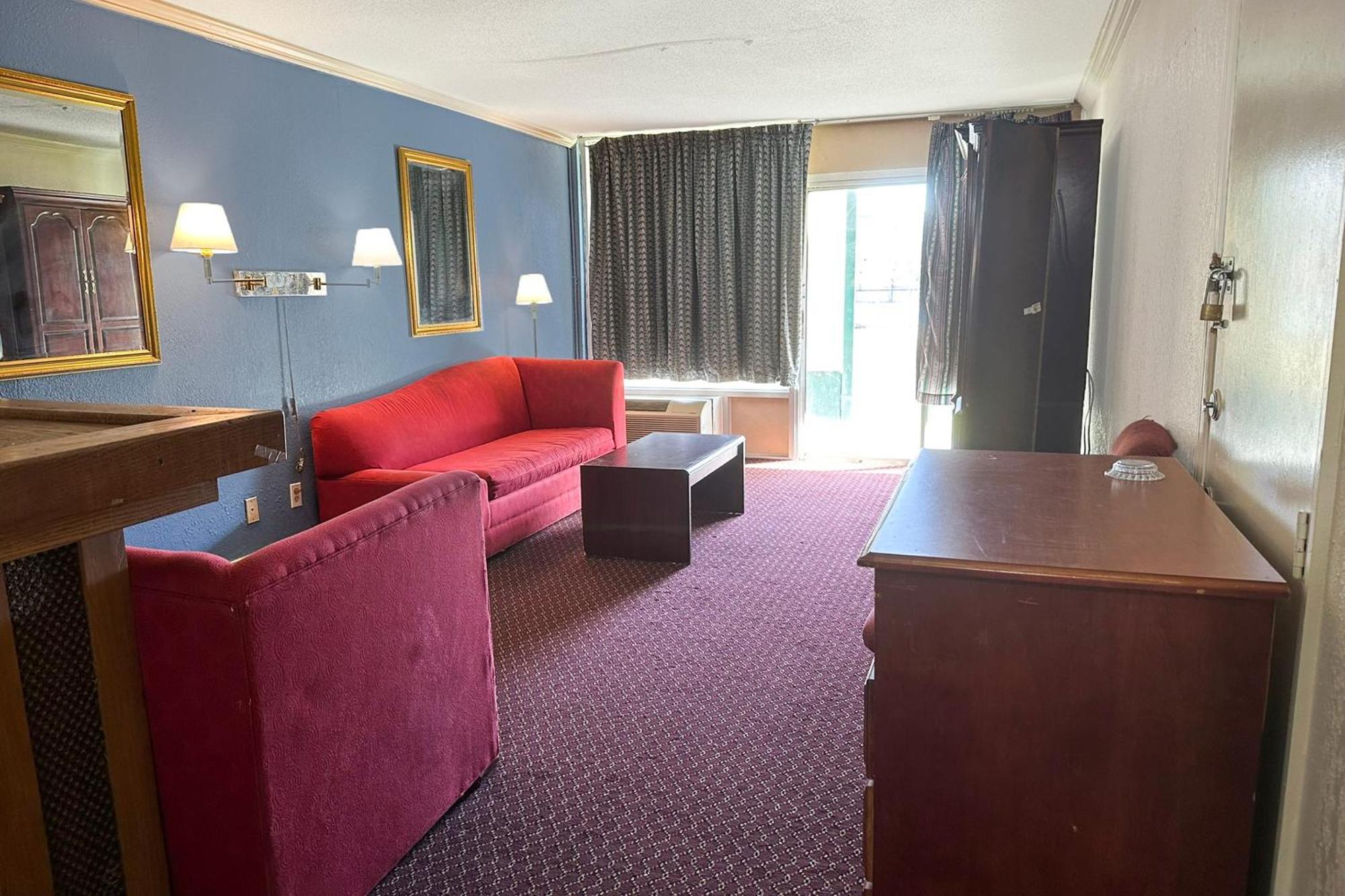 Super Inn & Suites By Oyo Milledgeville Exteriér fotografie