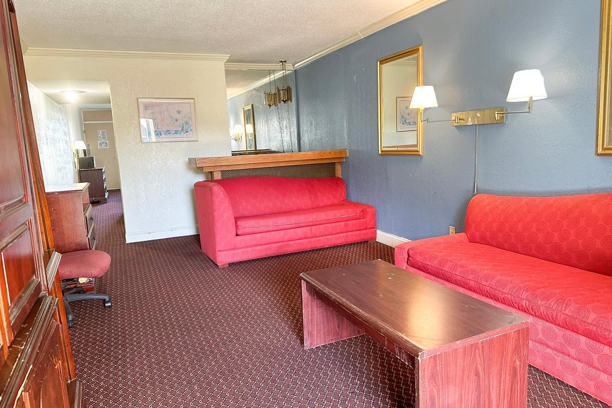 Super Inn & Suites By Oyo Milledgeville Exteriér fotografie